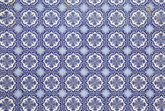 傳統(tǒng)葡萄牙馬賽克- Azulejos -用于在葡萄牙裝修房子