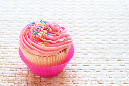 草莓冰Vanilla cupcake
