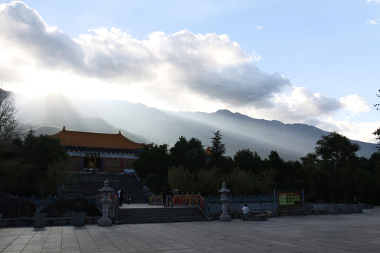 云南大理古城三塔洱海風(fēng)光