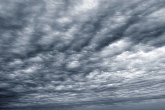 暴風(fēng)雨的烏云Cloudscape暗灰色的陰天