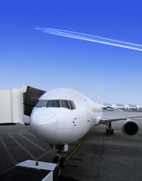 飛機(jī)停