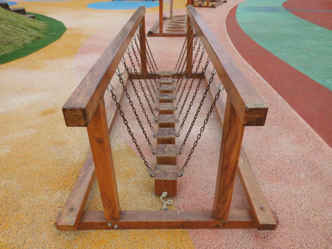 兒童木棧道