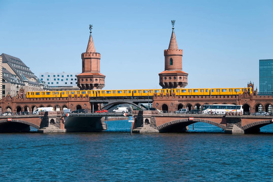 柏林oberbaumbr？CKE oberbaumbruecke