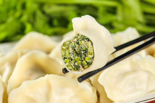 芹菜鮮肉餃子