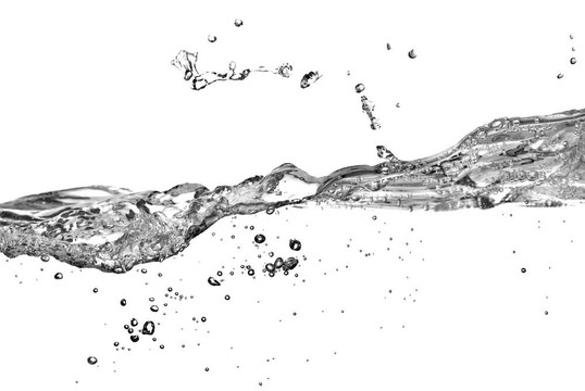 水濺在白色的氣泡上