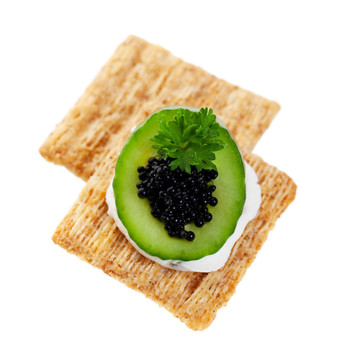 清涼的黃瓜和Caviar Cracker