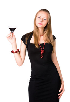 年輕女子帶著一杯酒