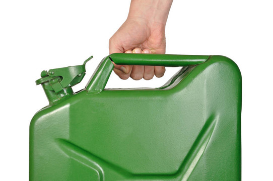 一方面與Jerrycan