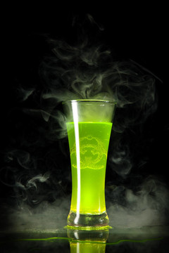綠色的放射性酒精里面的生物標(biāo)志
