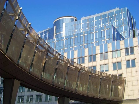 現(xiàn)代商業(yè)建設(shè)-歐盟議會(huì)在布魯塞爾