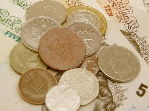英國英鎊貨幣紙幣和硬幣