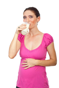 孕婦飲用牛奶