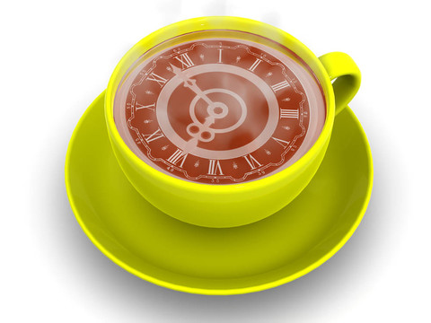 帶時(shí)鐘的杯子。八點(diǎn)