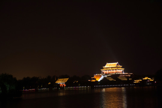 開封龍亭景區(qū)夜景