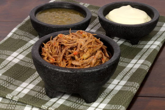 墨西哥牛肉絲和調(diào)味汁