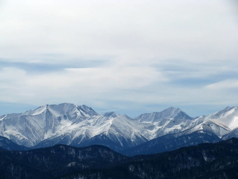 高高的山上