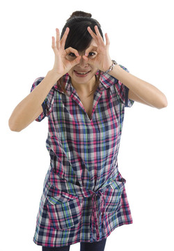 假裝戴眼鏡的女人