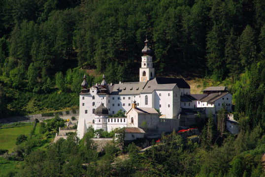 Burgeis Abbey Marienberg 04