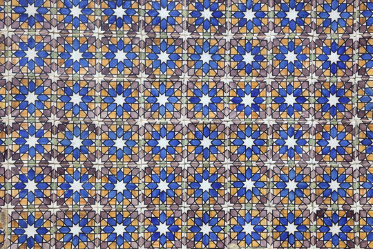 傳統(tǒng)葡萄牙馬賽克- Azulejos -用于在葡萄牙裝修房子