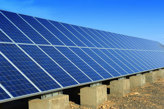 沙漠住宅太陽能電池板