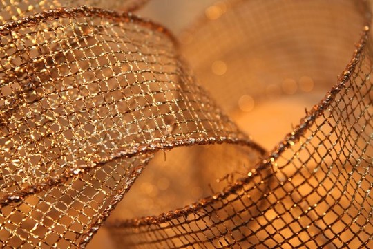 閃亮的金色絲帶