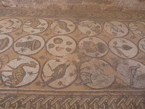 從SIQ的tresury；Petra；約旦