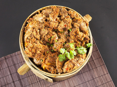 粉蒸肉排骨肥腸
