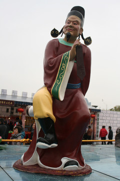 雕塑曹國(guó)舅