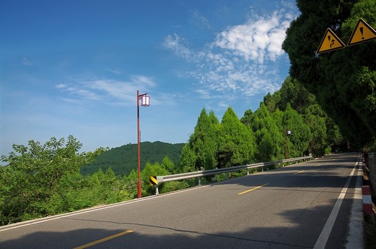 景區(qū)的公路