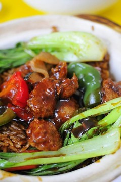 油炸的肉菜特寫