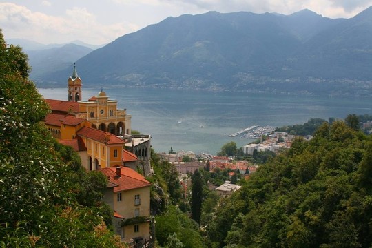 该德尔萨索Lago Maggiore