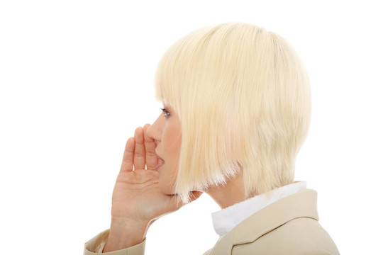 年輕女人閑聊