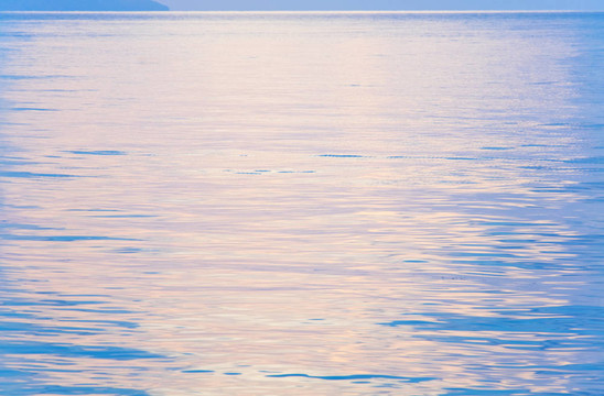 夕陽與燦爛的海面
