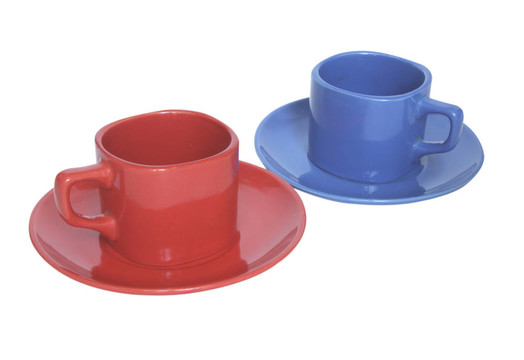 五顏六色的咖啡杯