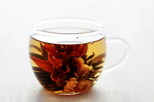 白茶一杯
