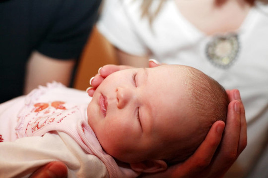 熟睡的嬰兒