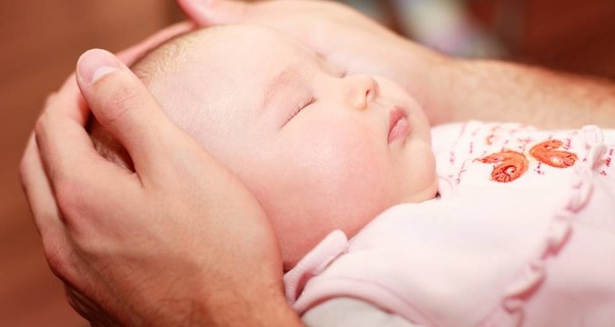 熟睡的嬰兒