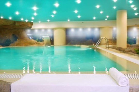 室內(nèi)綠綠綠綠白毛巾