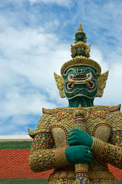 神話中的巨人守護(hù)（牦牛）在玉佛寺；曼谷