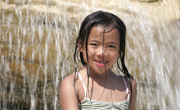 孩子和水