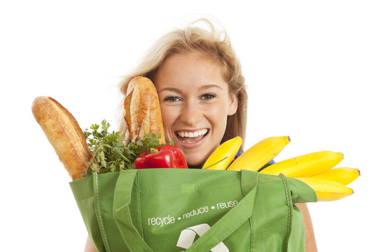 健康食品的年輕女性