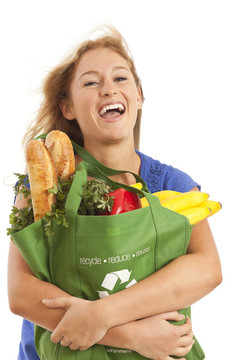 健康食品的年輕女性