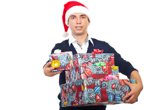 快樂男子在Santa帽子提供禮物