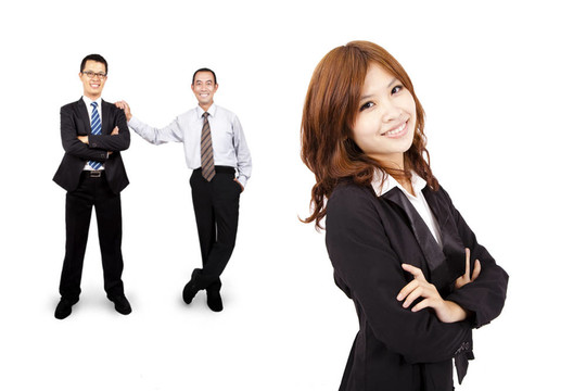 微笑自信的亞洲商業(yè)女性和成功的商業(yè)團(tuán)隊(duì)