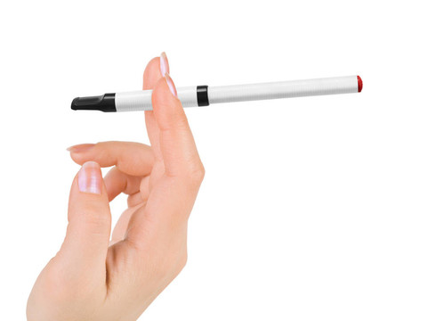 帶電子煙的手
