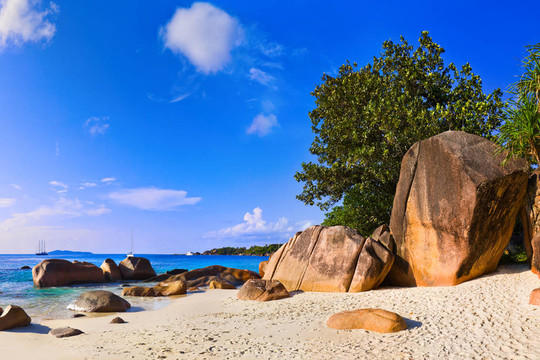 Anse Lazio在塞舌爾的海灘
