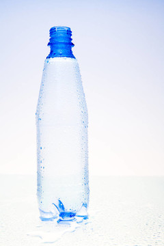 一瓶水