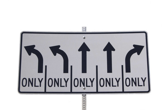 公路指路標(biāo)志三個(gè)選項(xiàng)；左轉(zhuǎn)；右轉(zhuǎn)；直只