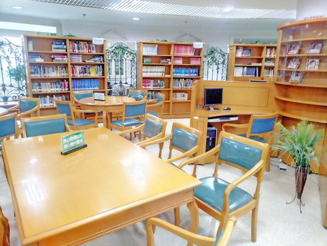 大學(xué)圖書館 書店 閱覽室