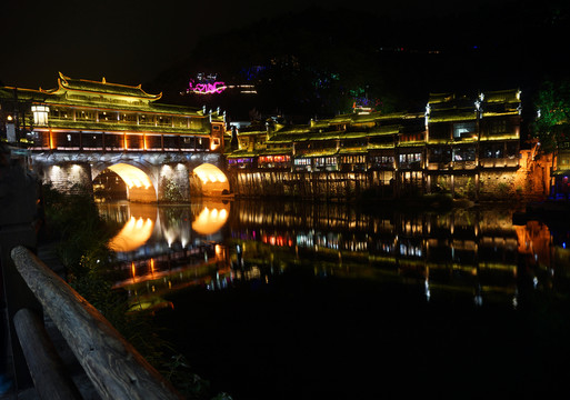 古城夜景